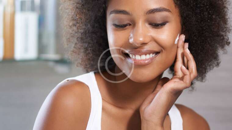Come prenderti cura del tuo viso per ottenere una pelle perfetta